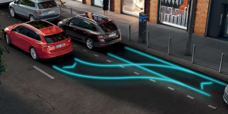 Di serie - Park Distance Control con frenata automatica