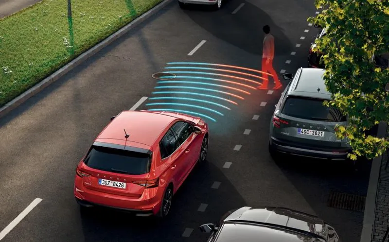 Front Assistant con protezione pedoni