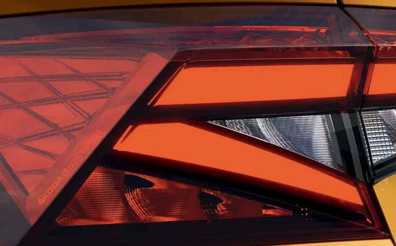 Fari posteriori full LED